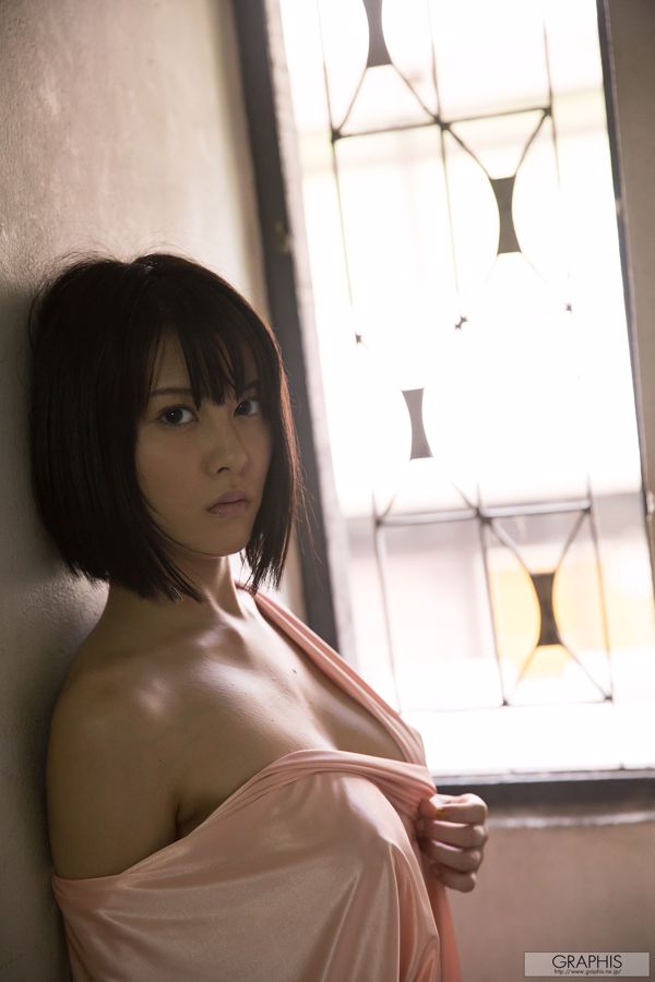 松岡ちな『Gifted』 [Graphis] Gals