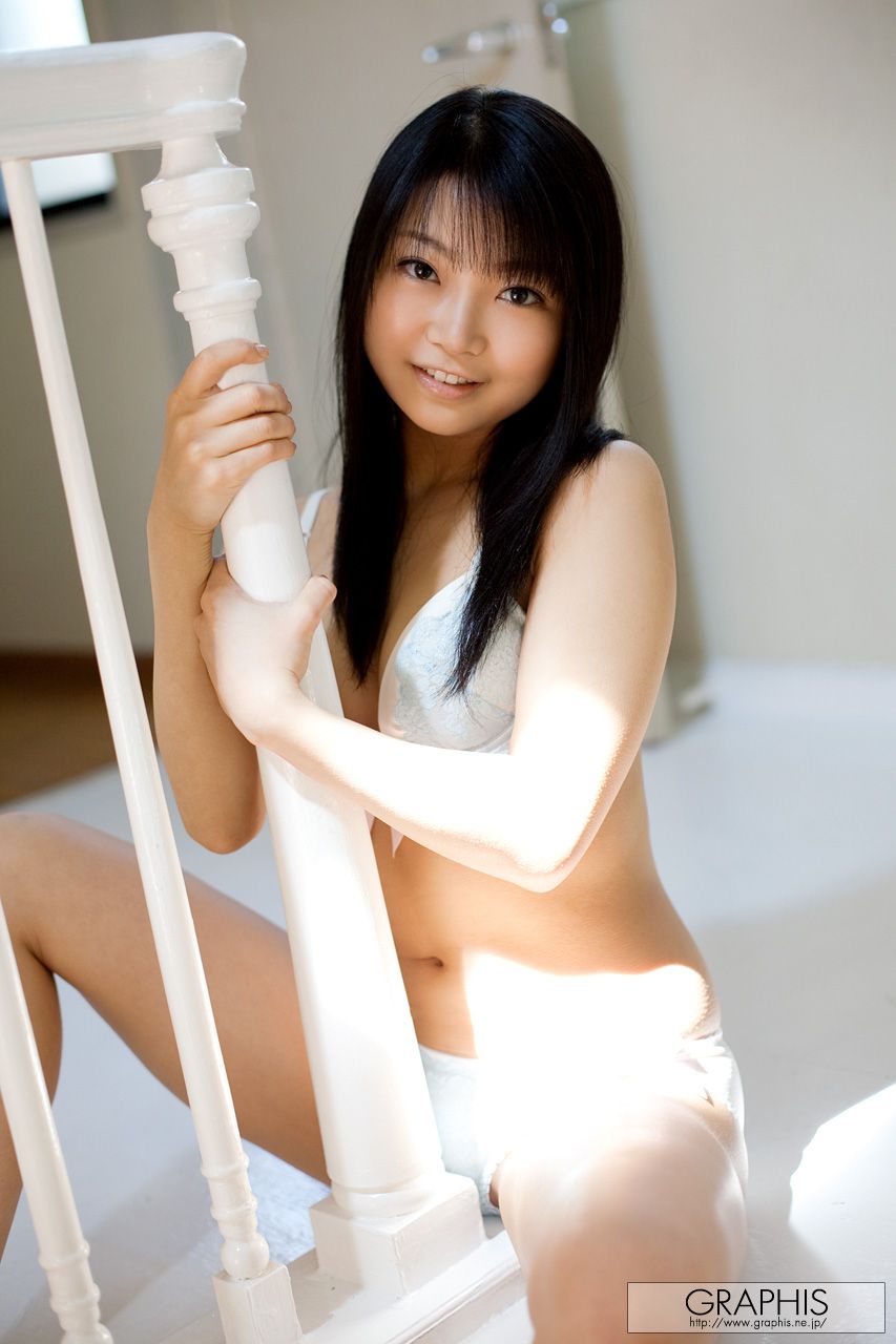 Chihiro Aoi / Chihiro Aoi [Graphis] First Gravure First off daughter Page 10 No.641554