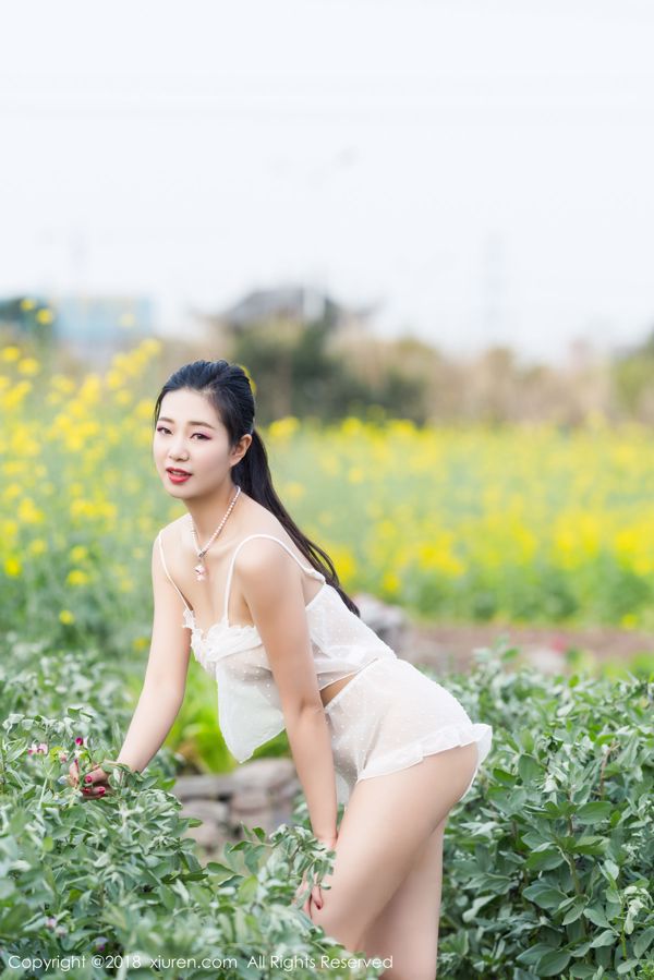 Song-KiKi "Sexy Body Photography in the Suburbs" [秀 人 XIUREN] No.1058