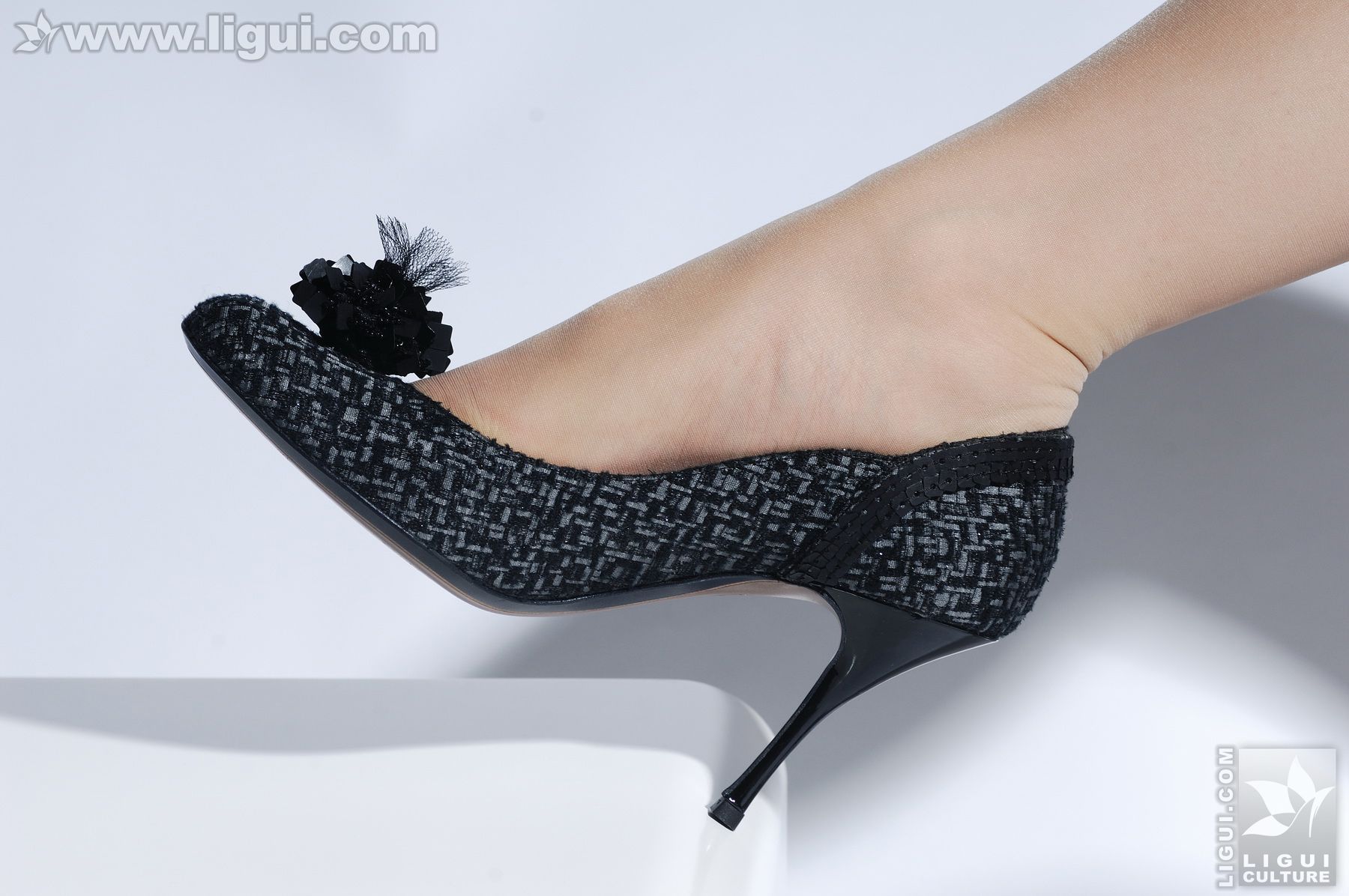Model Yin Yin "Simple Charm High-heeled Show" [丽柜 LiGui] Photo of beautiful legs and jade feet Page 30 No.3bae79