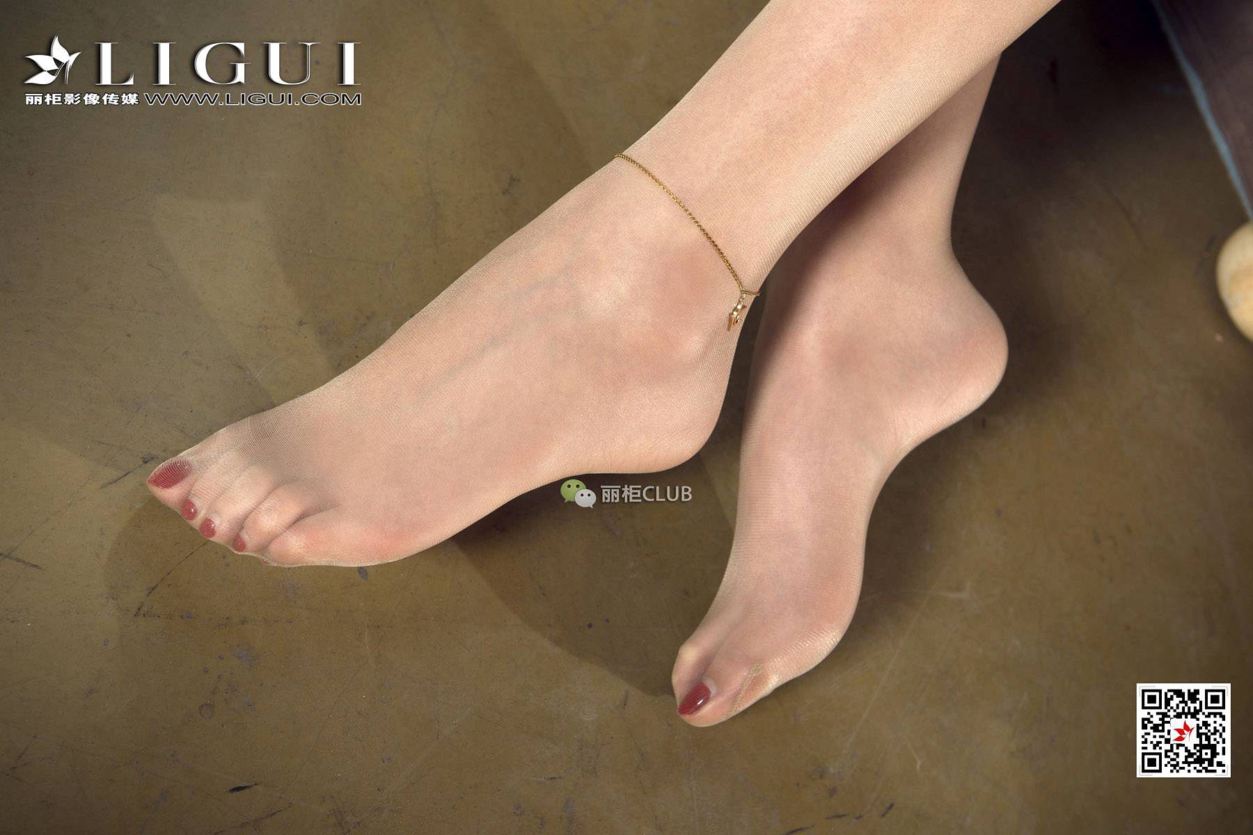 Leg model Xiao Ge "Elegant Cheongsam and Silk Feet" [LIGUI] Beautiful Legs and Silk Feet Page 6 No.d159a5