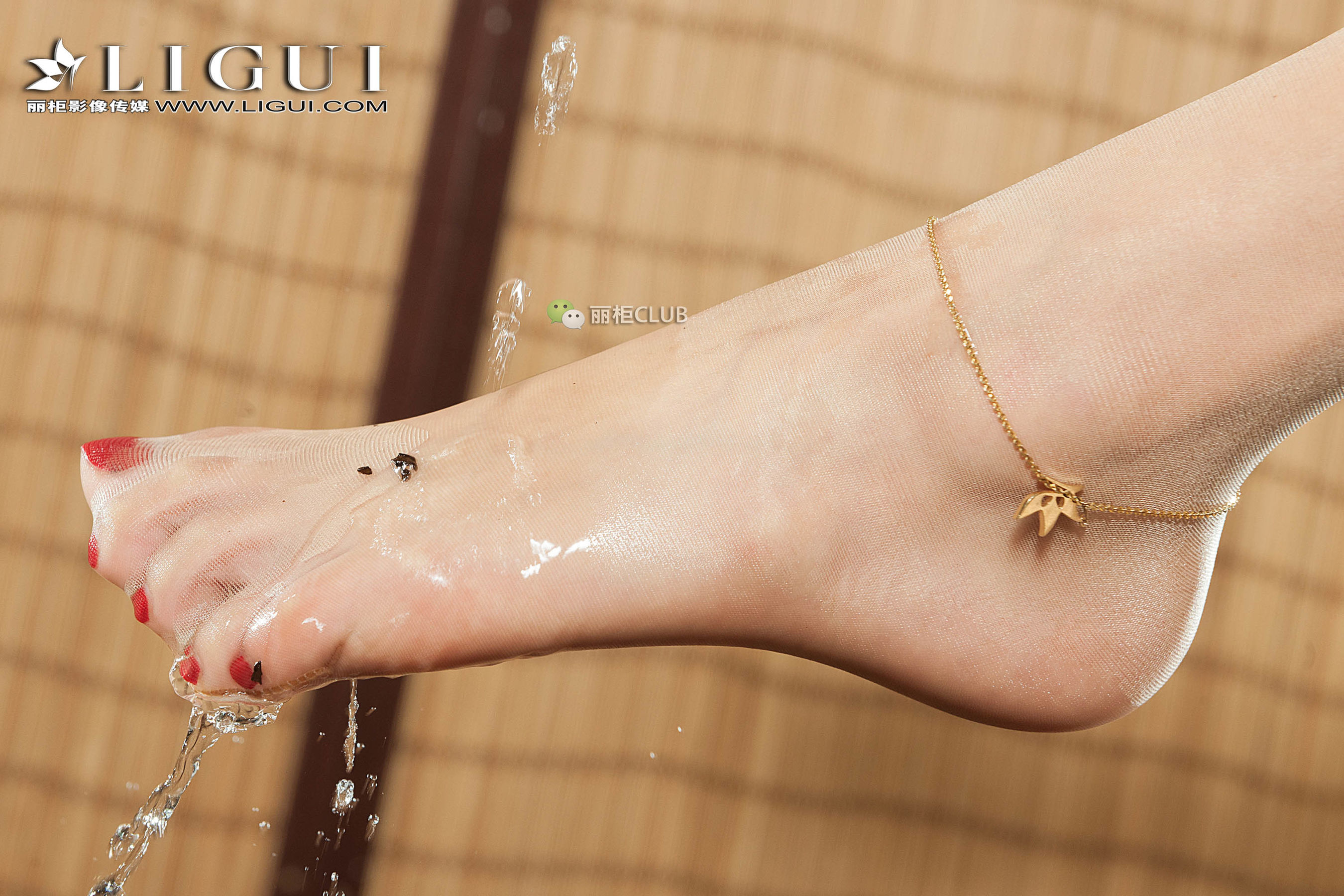 Leg model Wang Xinzhu "Cheongsam, Tea Art, Silk Feet" [Ligui Ligui] Beautiful Legs and Silk Feet Page 43 No.a49f2c