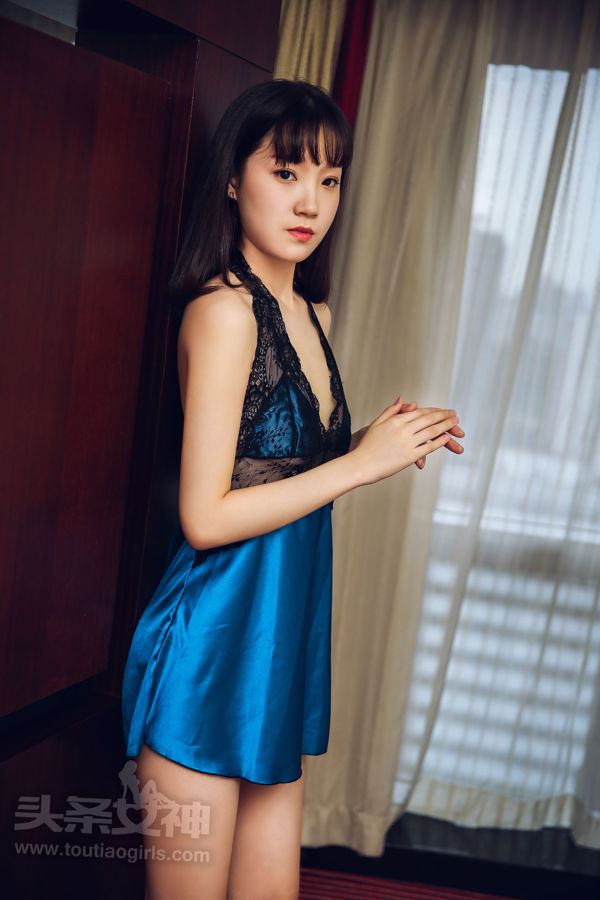 Lucy《羞涩蜜腿诱惑》 [头条女神]